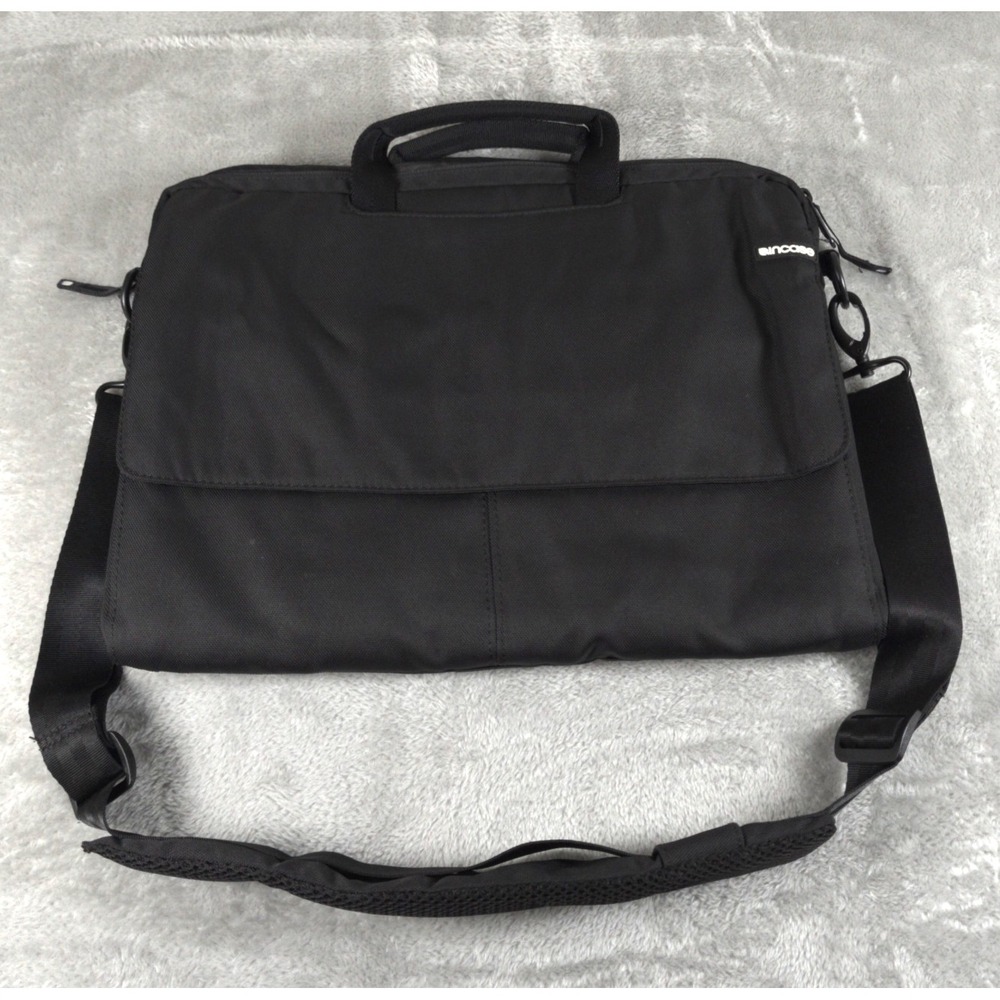 Incase Laptop Bag Black Padded Crossbody Nylon Multi Pocket Computer Carry Case